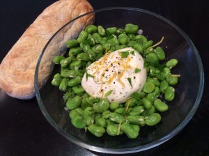 Broadbeans,salad,mozzarella,mint
