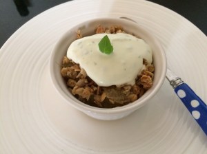 Rhubarb crumble