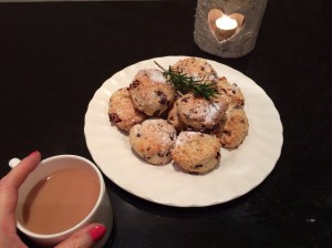 Cranberry, cinnamon and orange scones